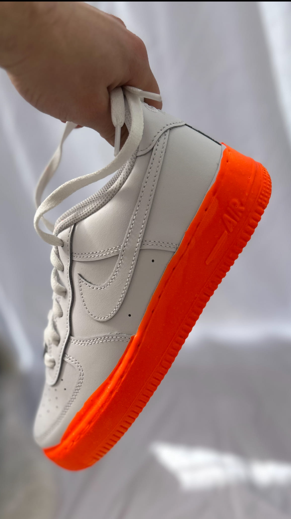 Air Force One – Rubber – Image 3