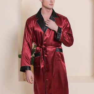 Peignoir Rouge Élégant et Luxueux